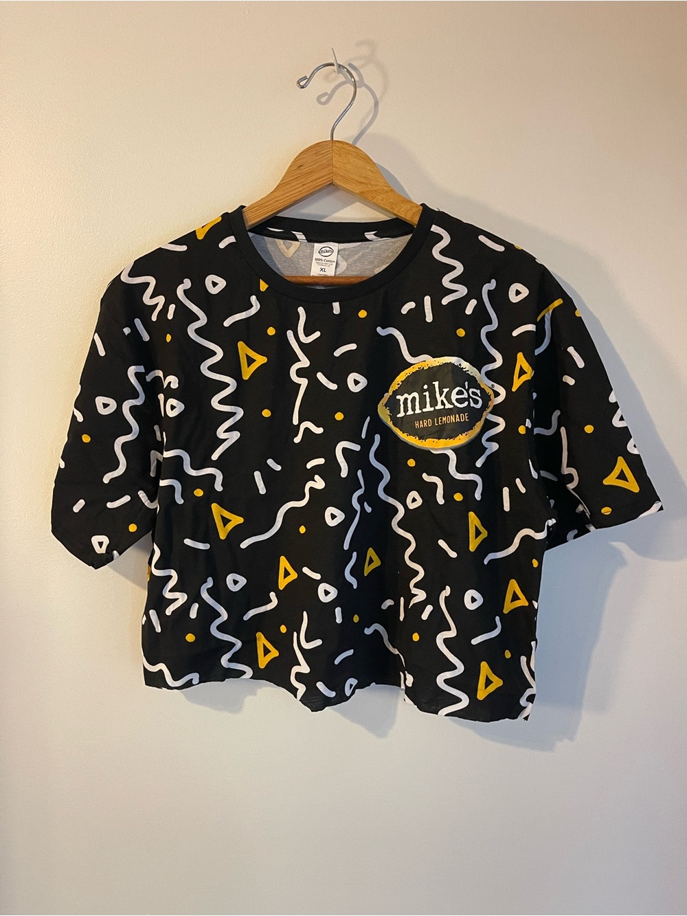 Mikes Hard Lemonade 90s Memphis Print Self Crop Tee XL